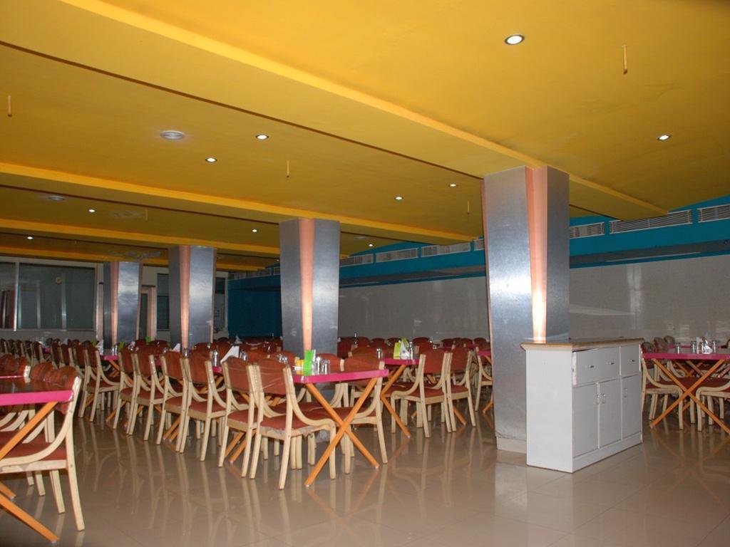 Hotel Nyay Mandir Bharuch 외부 사진